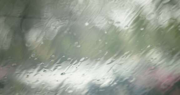自然雨天雨滴窗户特写固定2111202009