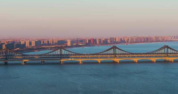 杭州钱江新城钱塘江沿江两岸夕阳风光