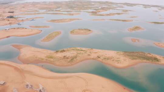 内蒙古阿拉善盟沙漠和湖泊航拍
