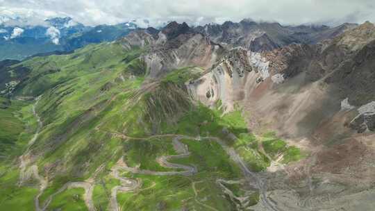 航拍四川阿坝小金大哇梁子垭口群山风光