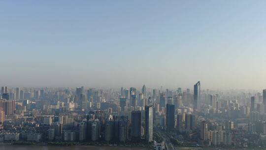 航拍湖北武汉城市清晨迷雾视频素材模板下载