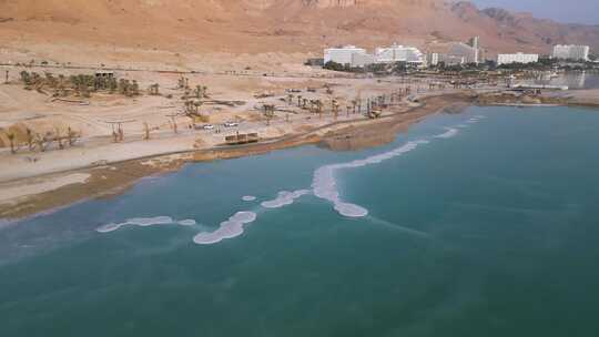 以色列艾因博克：死海海岸、盐层和酒店