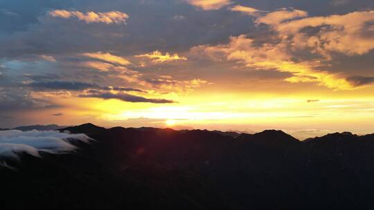 航拍日落晚霞夕阳云海