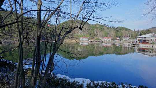 庐山如琴湖冬天雪景