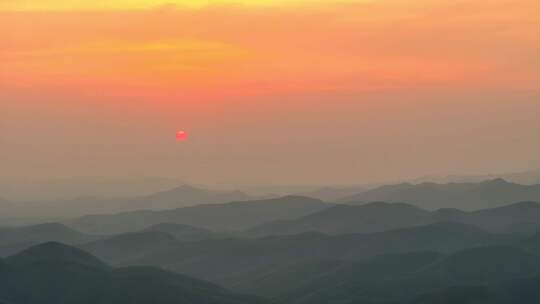 航拍夕阳黄昏山脉