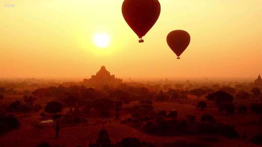 落日 黄昏-热气球漂浮在半空-航拍高清在线视频素材下载