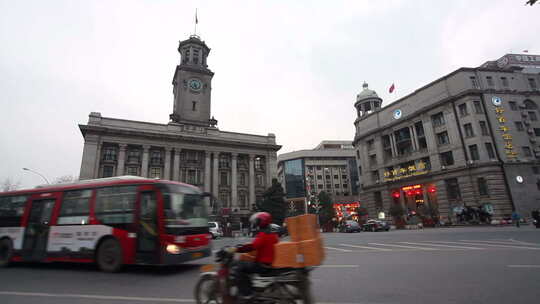 武汉汉江路好百年饭店汉江关大楼路口空镜