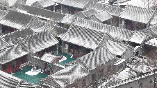 北京俯拍胡同四合院雪景