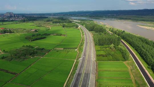 陕西汉中市城固县G108汉中平原田野