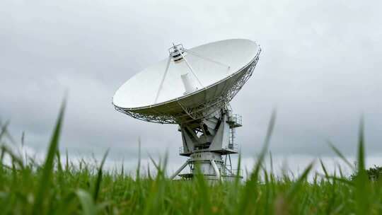 大型雷达卫星天线通信科技延时场景