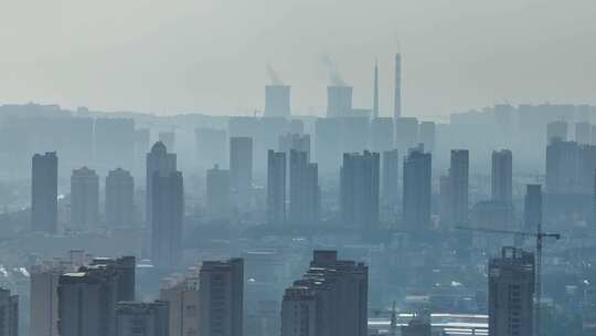航拍城市污染雾霾