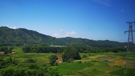 实拍旅途火车窗外风景