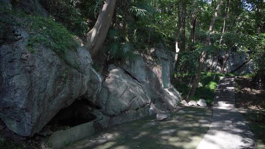 杭州吴山景区吴山龙宫