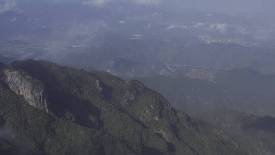 森林云海风光高山