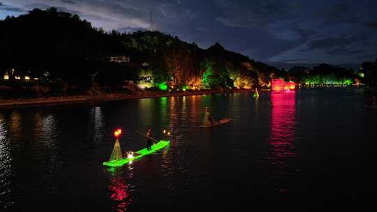 桂林两江四湖桂湖夜游船航拍城市夜景风光