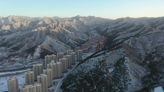 （4K实拍）航拍雪后城市景色  承德丰宁视频素材模板下载