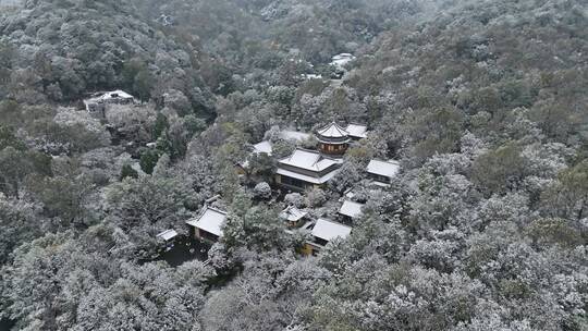 航拍西湖大雪