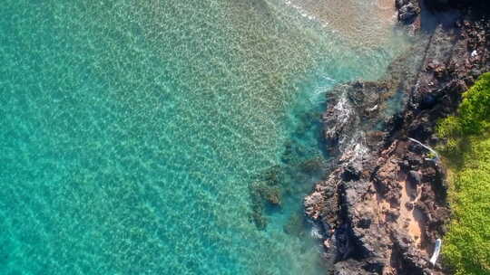 毛伊岛波奥莱纳莱纳海滩上空