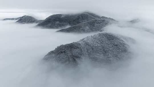 天目山脉桐杭岗千亩田山峰云海雪景航拍延时