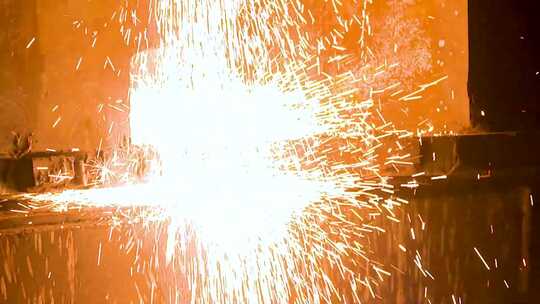 焊接 电焊 钢铁 金属工业 工厂设备视频素材模板下载