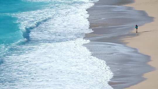沙滩和海浪