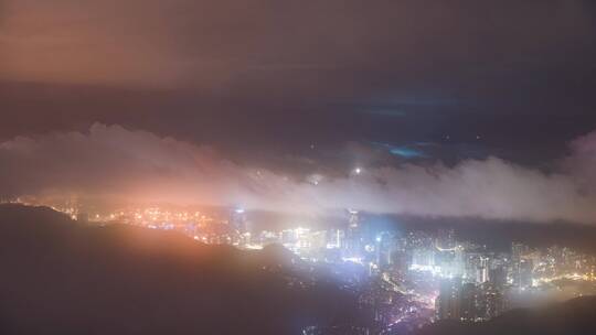 深圳梧桐山看盐田海上暴雨魔幻场景延时视频