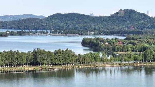 航拍武汉东湖风景区