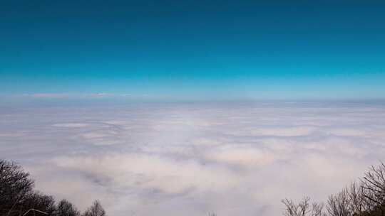 清晨云海日出云层山顶山林山峰云雾缭绕风景