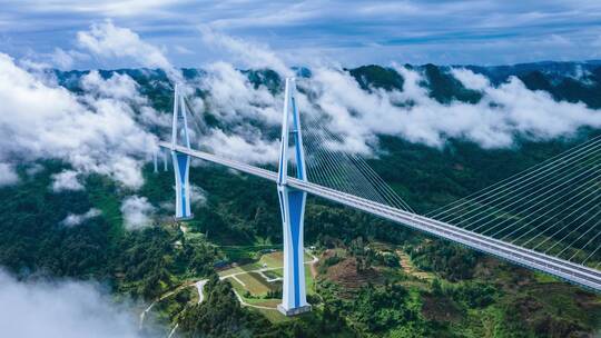 云海中的贵州平塘特大桥航拍延时