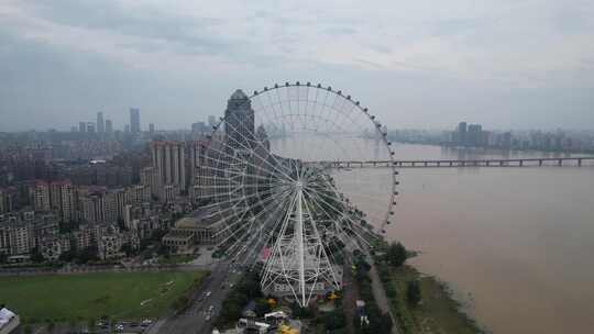 江西南昌之眼摩天轮地标建筑航拍