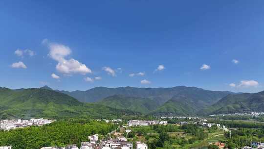 航拍中国传统水墨风安徽黟县宏村景区