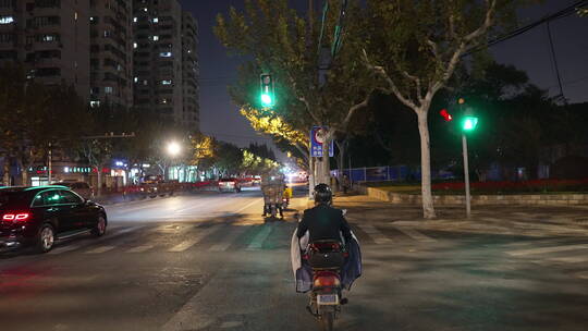 上海浦西马路扫街夜景