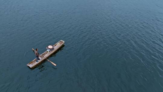 高清航拍四川雅女湖小船自然风光唯美风景视频素材模板下载