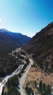 理小路航拍川西美景雪山大二普