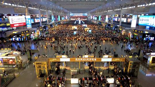 上海虹桥火车站人流4K实拍视频素材模板下载