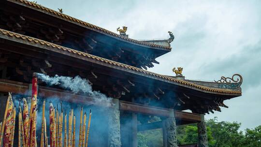 香炉 烧香 香火旺盛 祈祷 祈福 寺庙视频素材模板下载