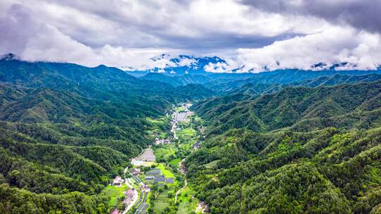 陕西秦岭山脉