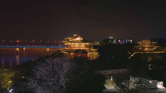武汉汉阳江滩晴川阁公园和樱花风光视频素材模板下载