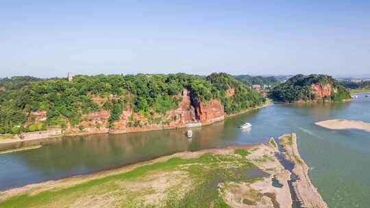 四川省乐山市乐山大佛白昼晴天航拍延时摄影