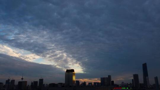 沈阳天空云彩延时城市上空云层晚霞延时视频素材模板下载