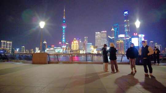 上海外滩游客人流夜景视频素材视频素材模板下载