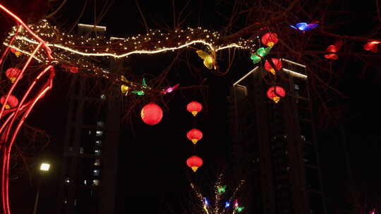 新年灯笼装饰过年春节喜庆氛围夜景视频素材模板下载