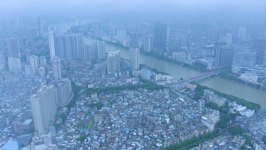 穿越云雾环绕航拍广州城市建筑视频素材模板下载