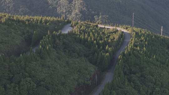 信宜大田顶日出航拍，高山云海，高山公路