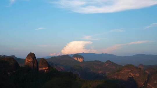 武夷山日落延时山峰光影变化晚霞唯美风景