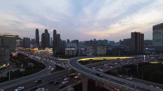 航拍城市堵车夜景交通道路车流