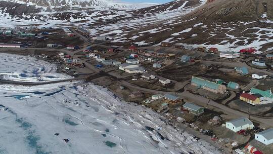 北极村庄 因纽特人 冰上驾驶雪橇车 合集