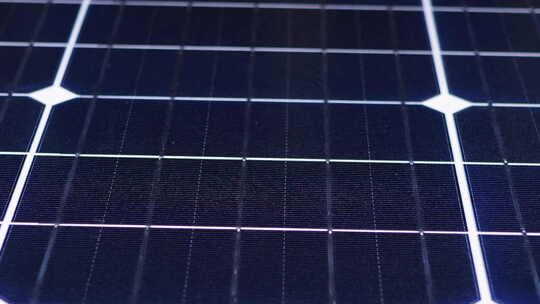 太阳能电池板旋转。单晶太阳能电池。太阳能视频素材模板下载