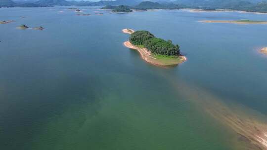 航拍海南松涛水库风光