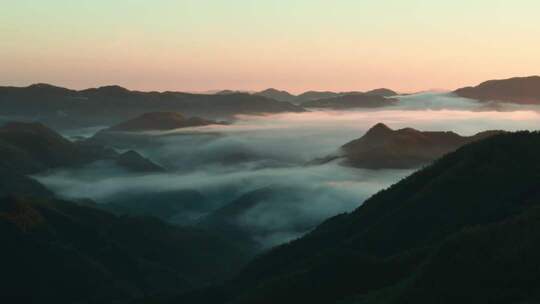 山间云海日出自然风光